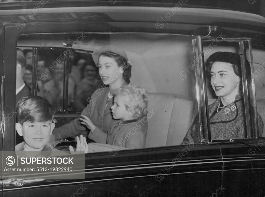 Princess Margaret pictured arriving at Euston Station when she returned from Balmoral. October 21, 1953. (Photo by Reuterphoto).