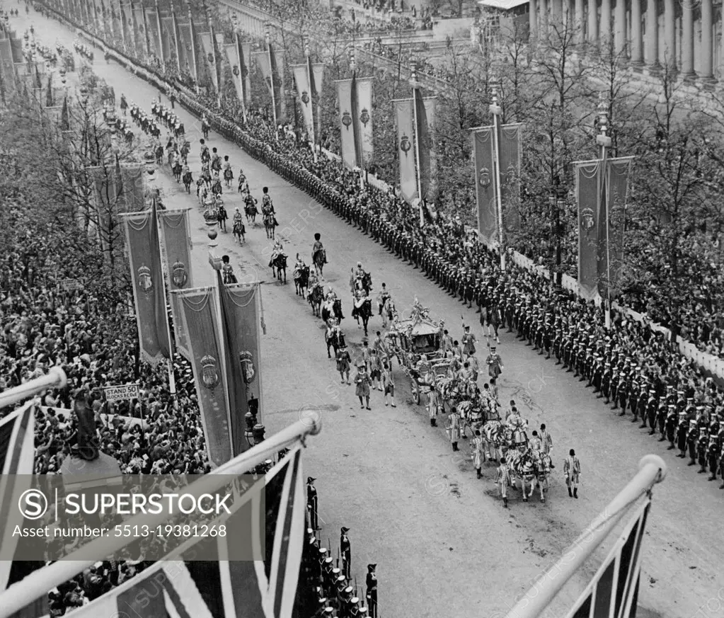 King And Queen's Coronation Drive To The Abbey -- Picture taken from the top of Admiralty Arch showing the King and Queen driving in the State Coach down the Mall, enroute to the Abbey. May 12, 1937. (Photo by Keystone)
