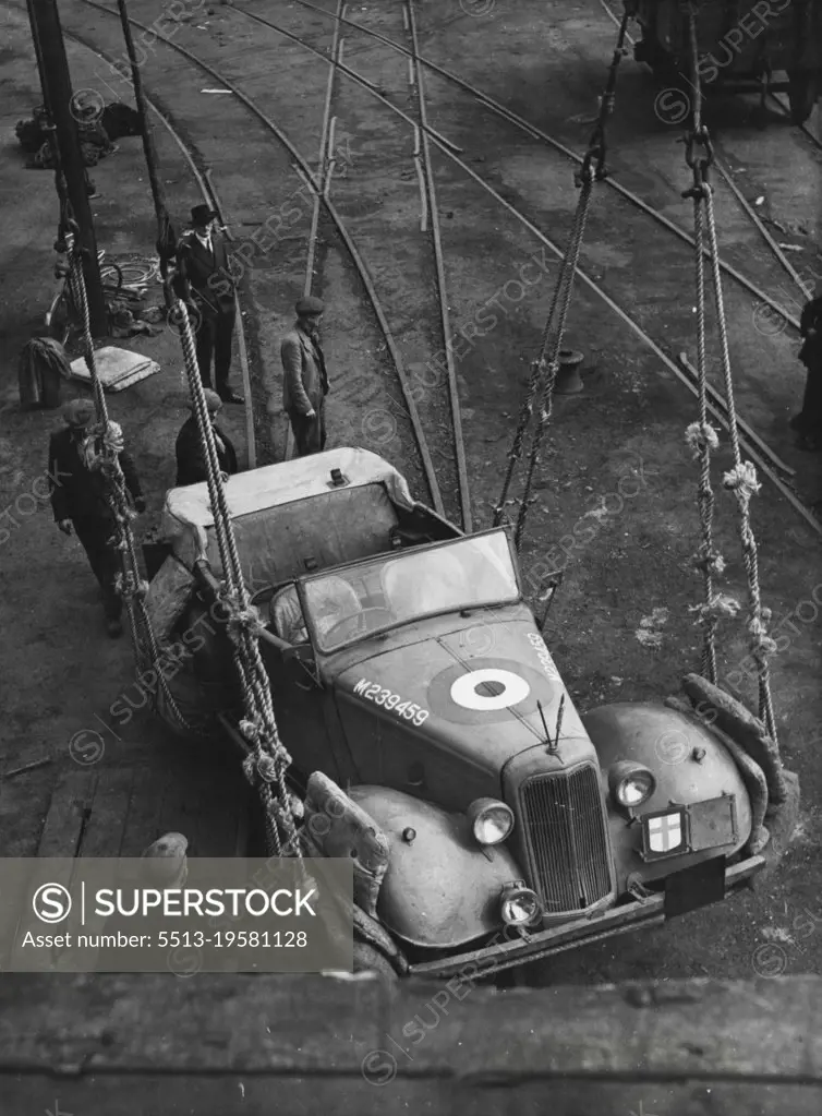 Field Marshal Montgomery car "old Faithful" being sent aboard the ship ***** en route for the motor cavalcade which was received held at Belfast. This was the Humber staff car ***** carried the Field Marshal from El Alamein to Italy ***** which has been presented to the Rootes Group ***** of the services rendered to the war effort by *****. October 25, 1946. (Photo by H.R. Clayton, United Kingdom Information Office).