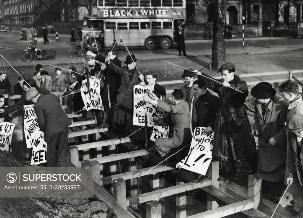 Unemployed & Unemployment - London. February 11, 1939. (Photo by Keystone Press Agency Ltd.).