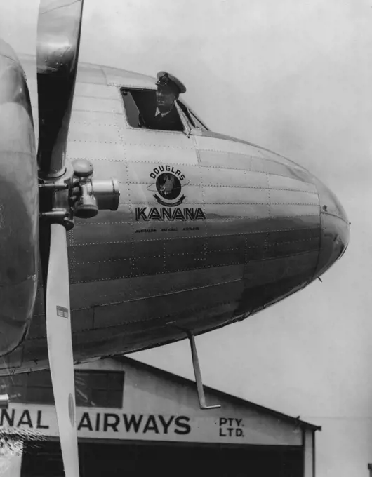 "Kavana" Douglas - Airliner. November 08, 1938.