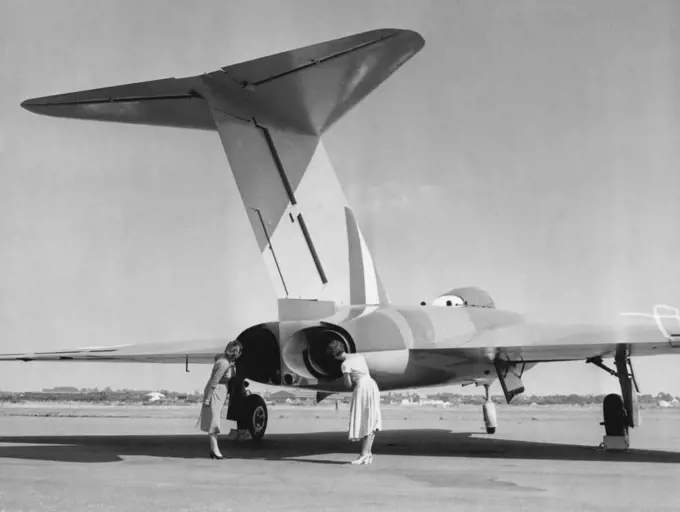 Behind The Javelin In the Farnborough Air Display opening here on Tuesday is the Javelin, a twin-jet, two-seat all-weather fighter, pictured in this back view. An impressive feature of the aircraft is the high tail unit. The public will be admitted to the show on Friday. September 06, 1953. (Photo by United Press Photo).