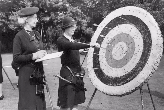 Sport - Archery - 1975 - B Prior. June 18, 1947.