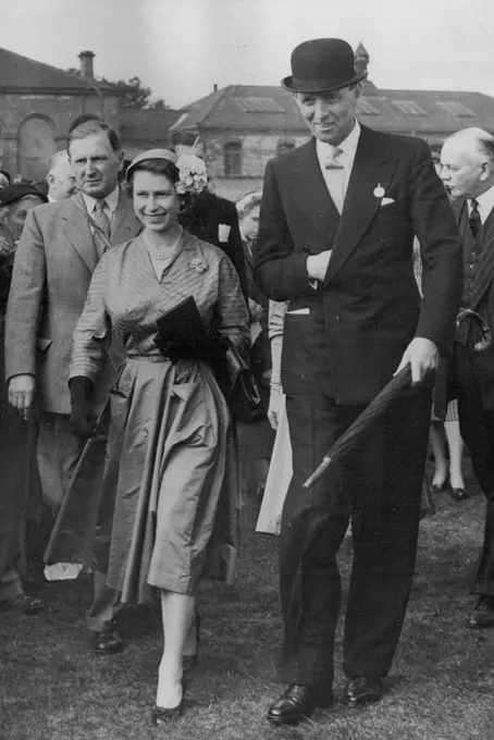 Queen Elizabeth - General Scenes - 1955. September 14, 1955. (Photo by Sports & General Press Agency Limited).