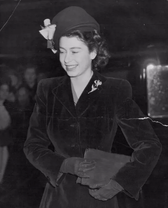 Princess Elizabeth, Princess of Edinburgh, Photographed last week outside Dorland Hall, London, where she went to see an exhibition of photographs of her wedding. December 30, 1947. (Photo by Reuterphoto).