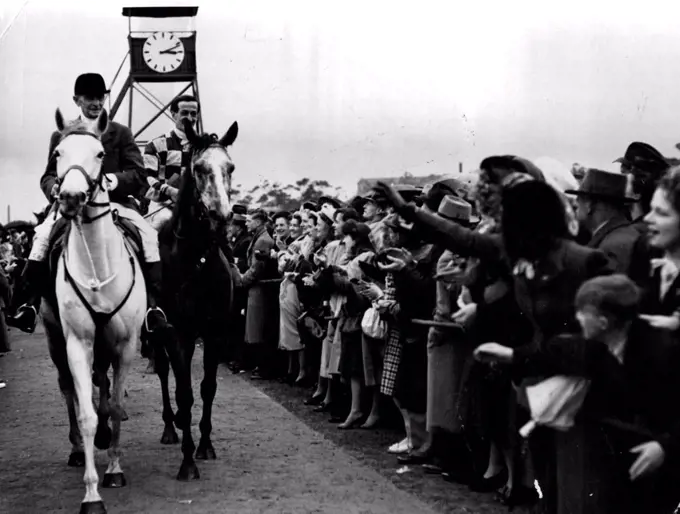 Returning to scale of Melb Cup ***** October 6, 1947.