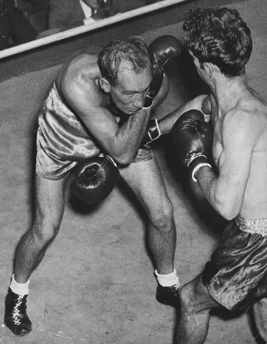 Sport - Boxing - Action - 1950 - 1969. May 26, 1952. 