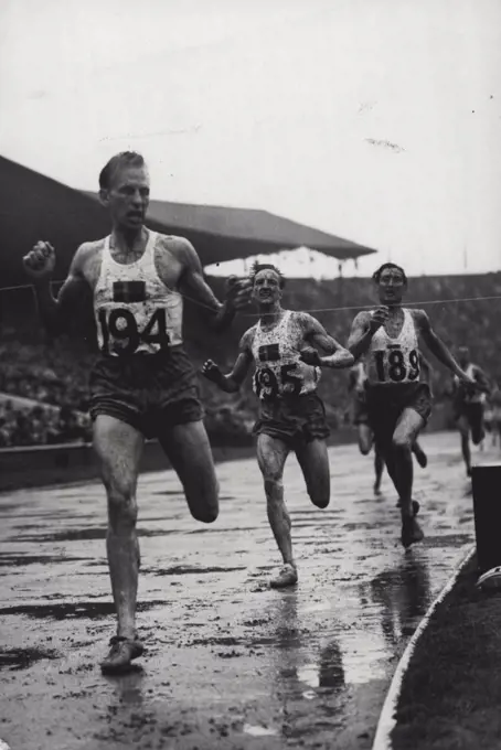 Olympic Games 1948 - 1500 Metres Final - ***** H. Eriksson of Sweden (194) winning the 1500 Metres Final from ***** of Sweden (195) with W. F. ***** of Holland (189) third. August 06, 1948.