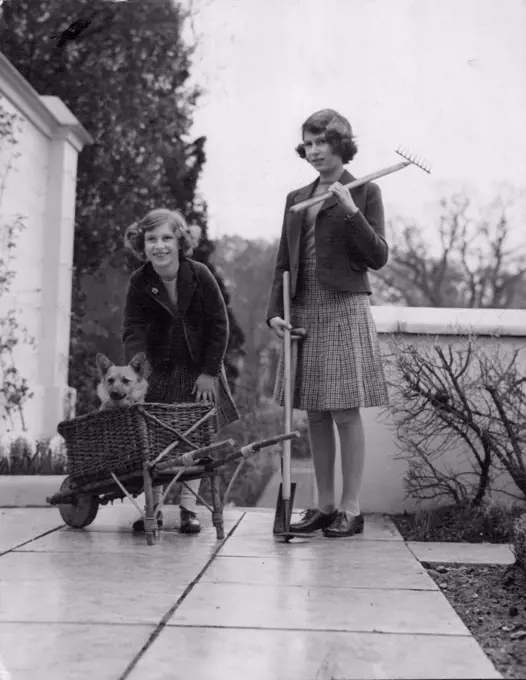 Princess Margaret & Princess Elizabeth - Prior To 1940. July 22, 1940. (Photo by Black Star).