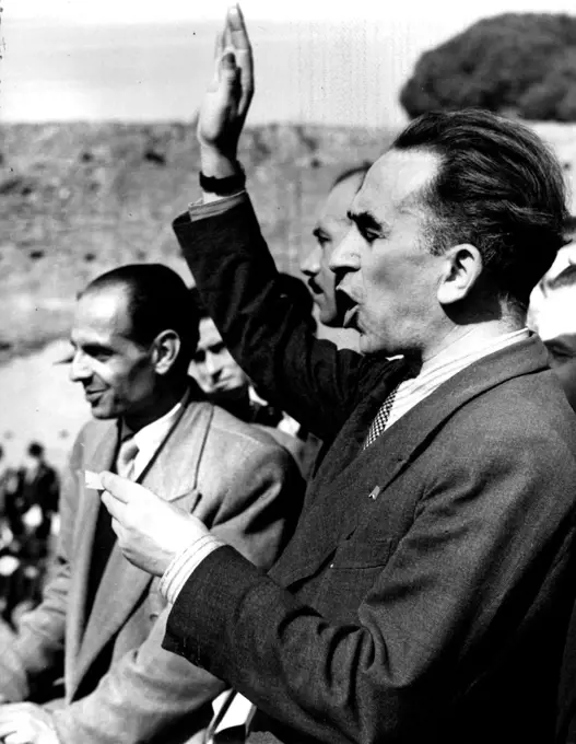 Italian Leaders Asks For Elections.Luigo Longo, (standing on Rostrum), communist leader and former partisan commander in North Italy, addresses 20,000 in the stadium of Domitian on Palatine hill, Rome, Italy, Oct. 14. He asked for immediate elections in Italy to foster democracy and start the nation on the reconstruction road. October 21, 1945. (Photo by Associated Press Photo)