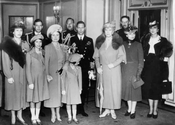 King and Queen Sail For Canada -- The King and Queen with Princess Elizabeth, Princess Margaret, Queen Mary, the Duke and Duchess of Gloucester, the Duke and Duchess of Kent, the Princess Royal (extreme left) and her husband, Earl of Harewood (right).The King and Queen sailed from Portsmouth on the liner "Empress of Australia" for their State visit to Canada and America. They were seen off at Portsmouth by their daughters, Princess Elizabeth and Princess Margaret, and other members of the Royal family. May 17, 1939.
