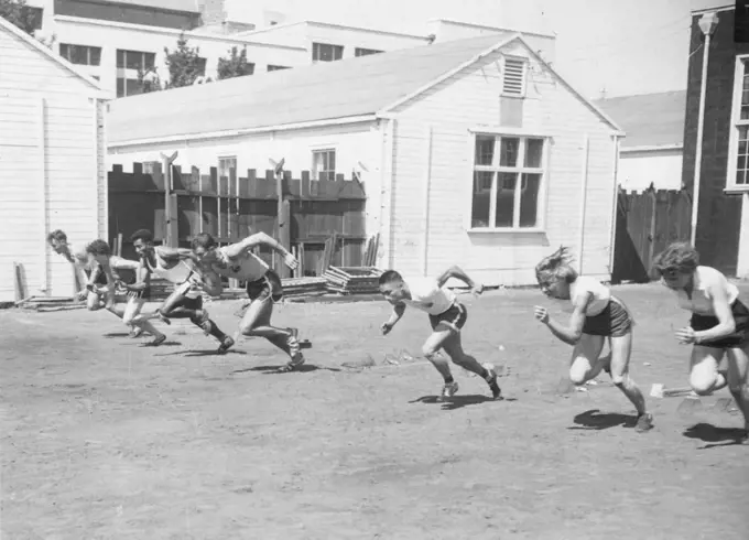 Empire Games. 1954 (Vancouver--Canada). August 12, 1954.