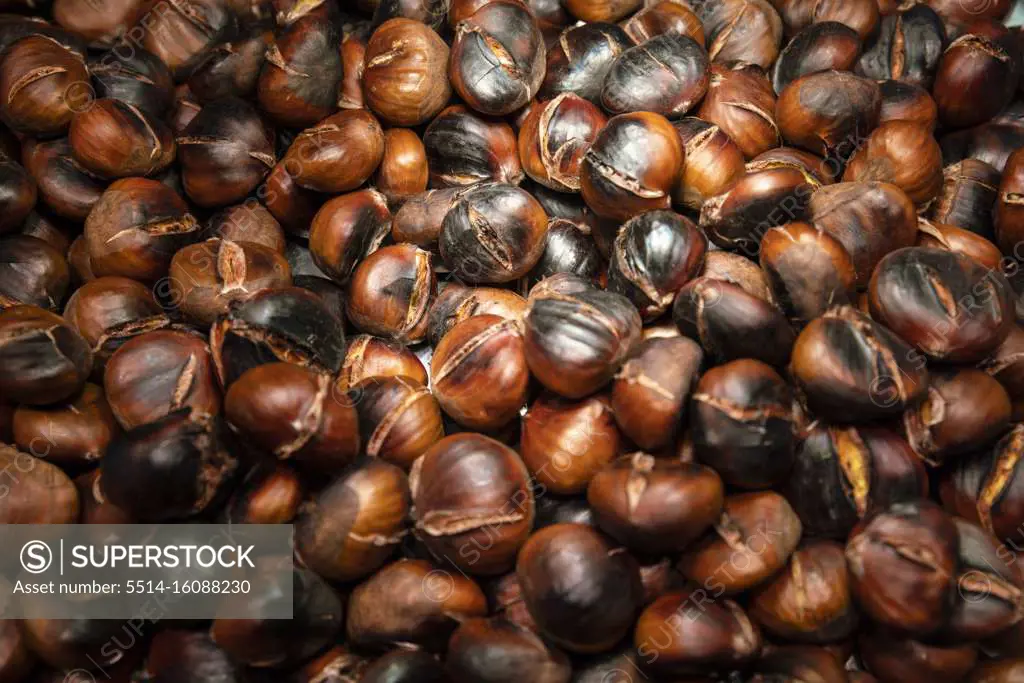 Roasted chestnuts mercado La Boqueria Market