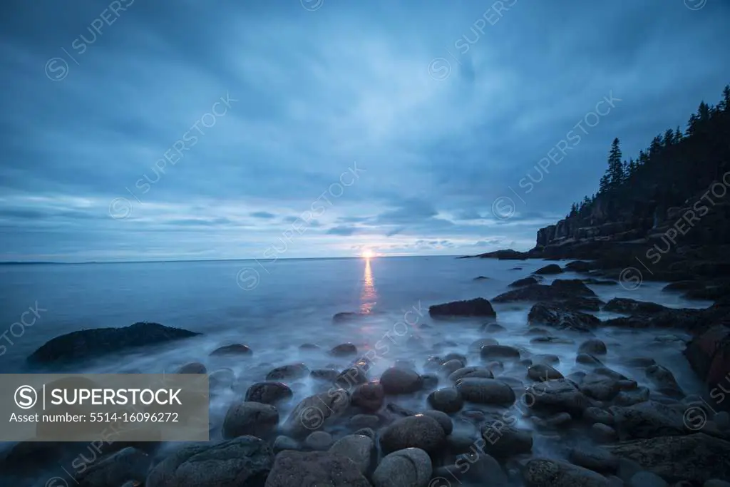 Boulder Beach Sunrise on Rugged Maine Acadia Nat'l Park