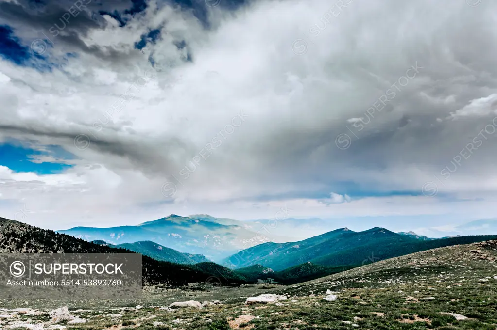 Mountain View in Rocky Mountain National Park