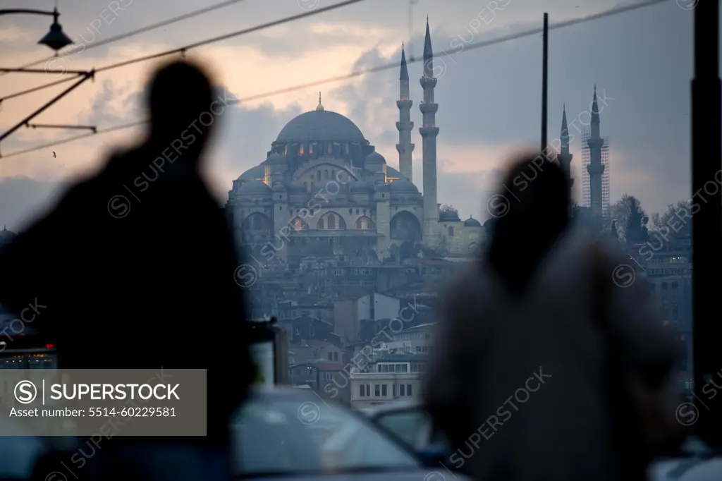 Suleymaniye Mosque in Istanbul, Turkey at dusk.