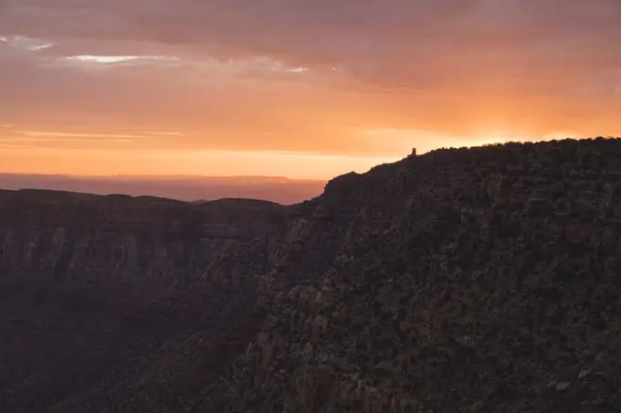 Sunrise in Grand Canyon from Hopi Poin tower