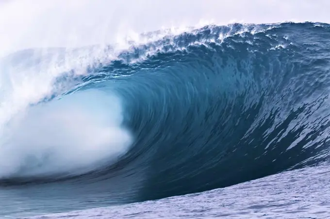 Heavy wave in Papeete Tahiti