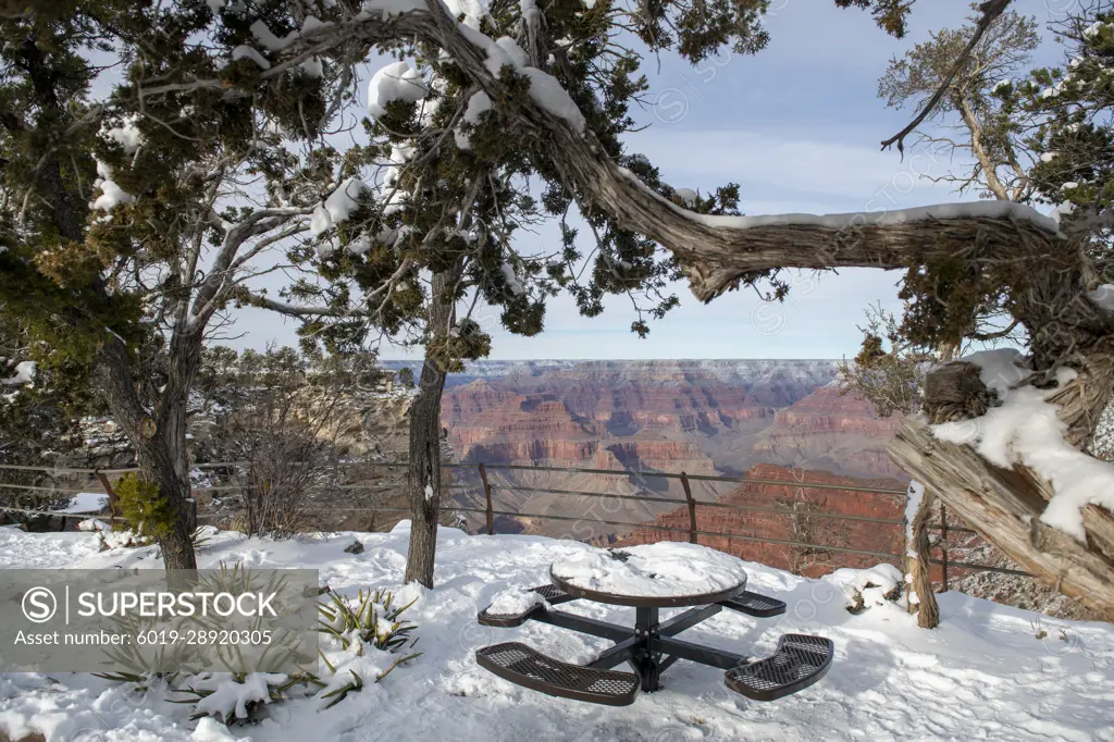 Snowy picnic table on Grand Canyon south rim scenic drive