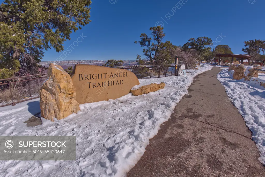 Bright Angel Trailhead at Grand Canyon