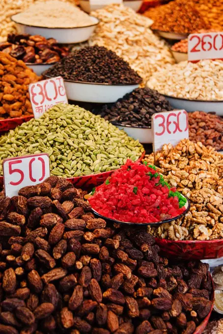 bulk ingredients for sale at the spice market in Delhi, India