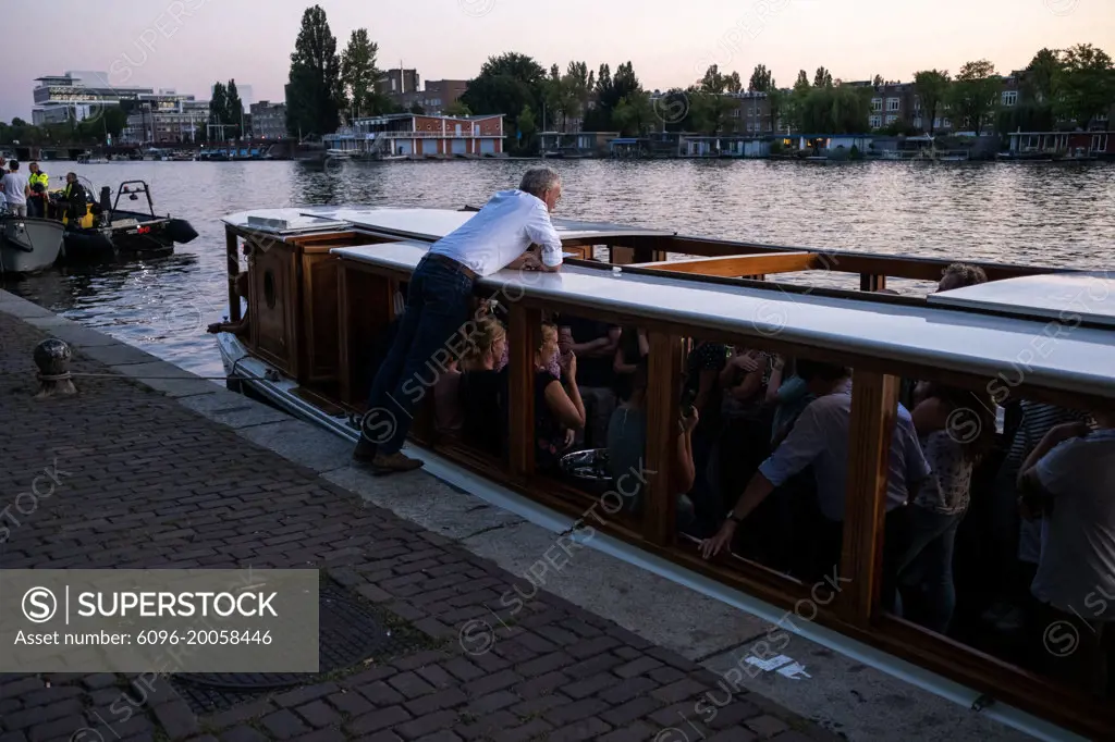 Daily life in Amsterdam, Netherlands. Vie quotidienne a Amsterdam, Pays-Bas.