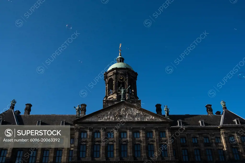 Daily life in Amsterdam, the Netherlands. Vie quotidienne à Amsterdam aux Pays-Bas.