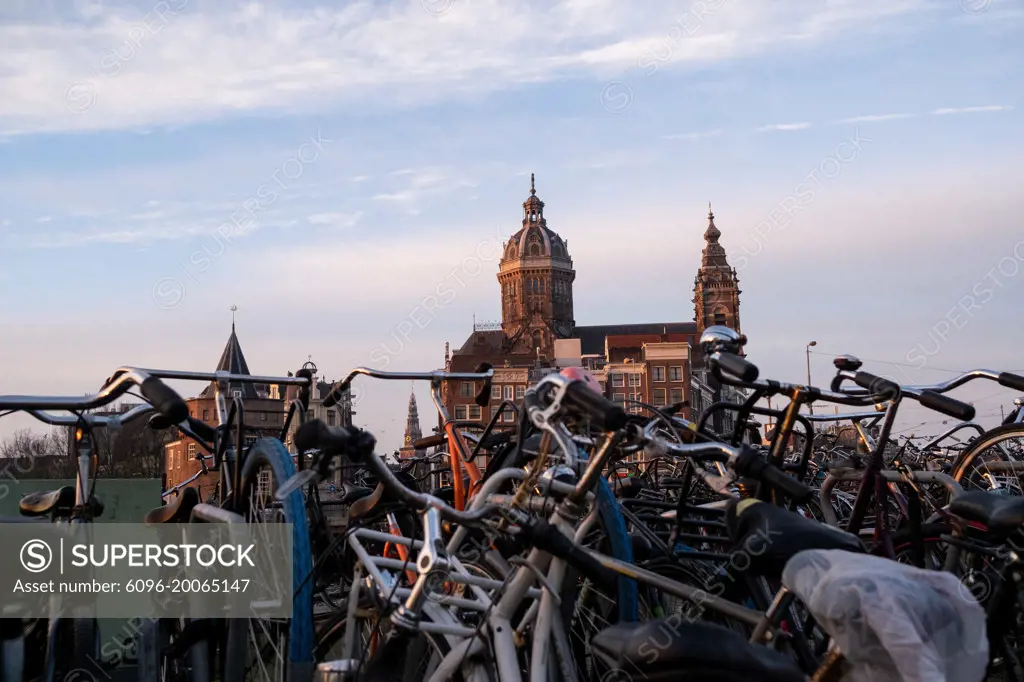 Netherlands, Amsterdam, December 2020. Illustration of daily life in Amsterdam, the Netherlands. Photograph by Martin Bertrand.Pays-Bas, Amsterdam, Decembre 2020. Illustration de vie quotidienne a Amsterdam au Pays-Bas. Photographie de Martin Bertrand.