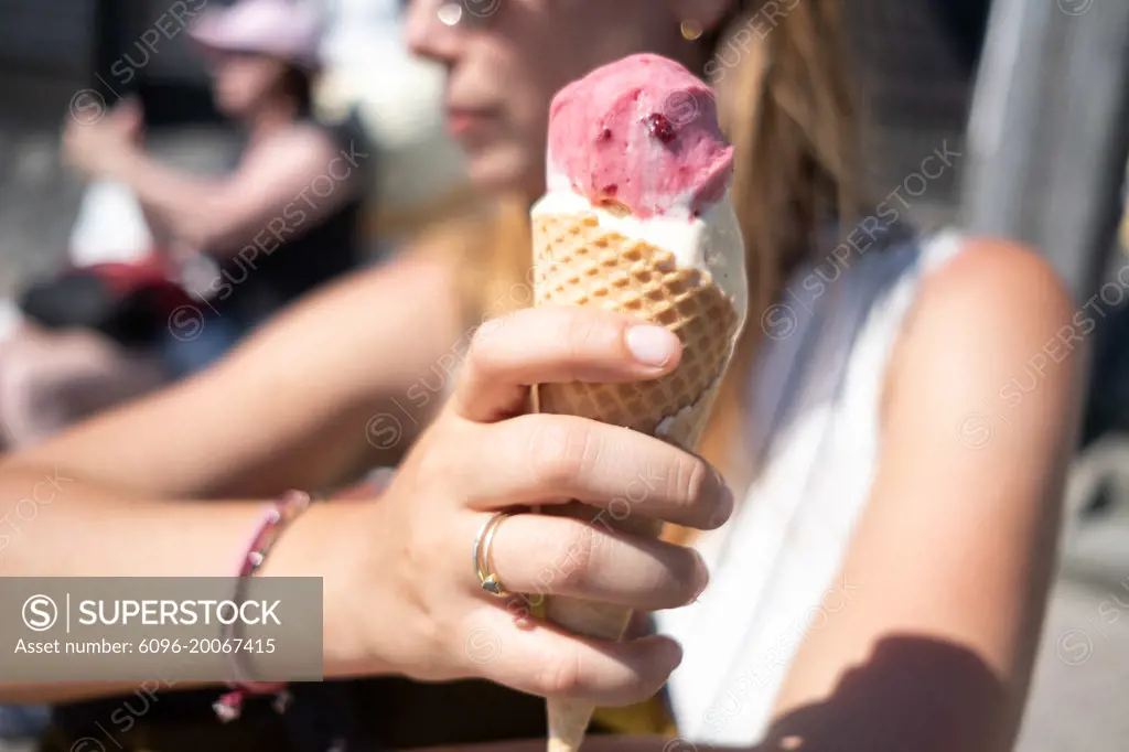 Netherlands, Amsterdam. Illustration of daily life in Amsterdam. Photography by Martin Bertrand.Pays-Bas, Amsterdam. Illustration de vie quotidienne a Amsterdam. Photographie de Martin Bertrand.