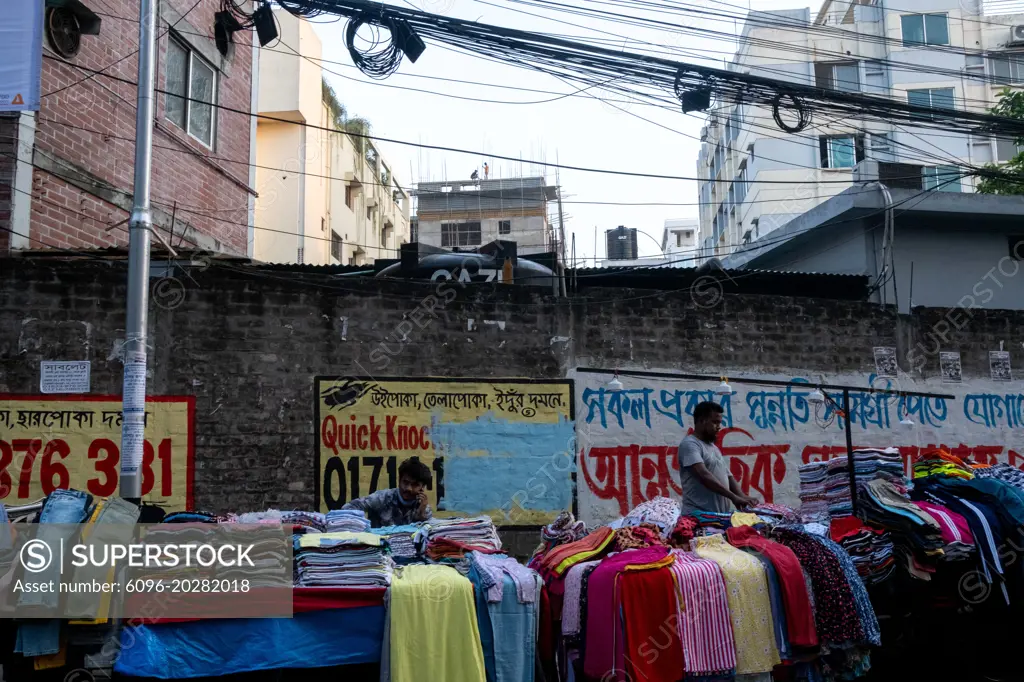 Bangladesh, Dhaka, the 2021-10-15. Daily life in Dhaka, capital of Bangladesh. Photograph by Martin Bertrand.Bangladesh, Dacca, le 2021-10-15. Vie quotidienne a Dacca, capitale du Bangladesh. Photographie de Martin Bertrand.