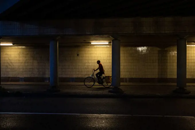 Daily life in Amsterdam, Netherlands. Vie quotidienne a Amsterdam, Pays-Bas.