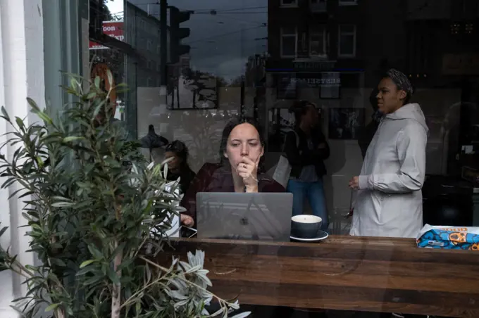 Daily life in the Netherlands.Vie quotidienne aux Pays-Bas.