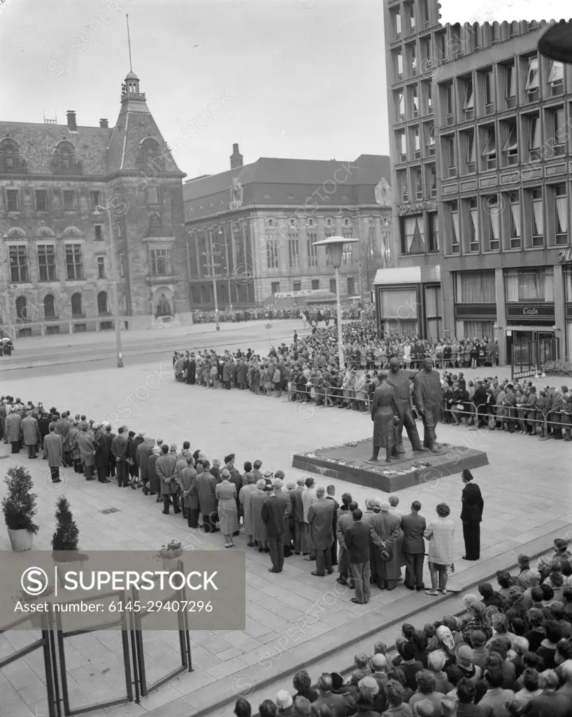 Anefo photo collection. Remembrance Day 1961 in Rotterdam. May 4, 1961. Rotterdam, South Holland