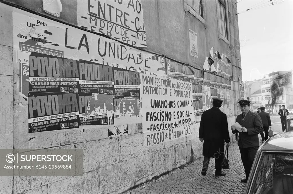 Anefo photo collection. Portugal, politics, street images etc.; Leans and posters in rays of Lisbon. 11 February 1975. Lisbon, Portugal