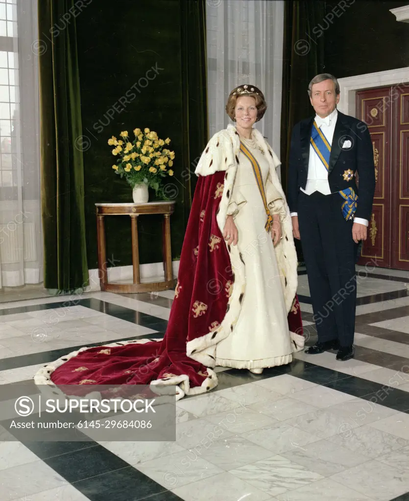 RVD / Royal House photo collection. Inauguration of Queen Beatrix. Queen Beatrix and Prince Claus in the palace on Dam Square, 30 April 1980. April 30, 1980. Amsterdam, Noord-Holland