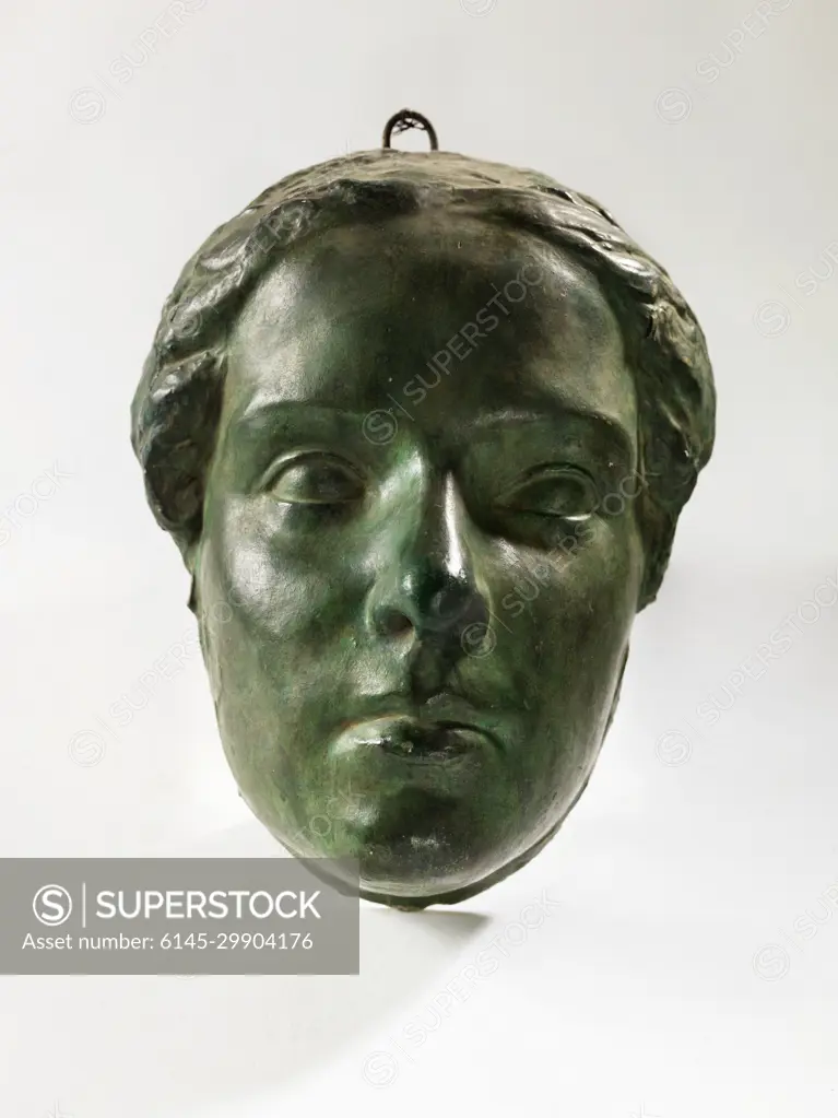 Portrait of Rachel Antoine Laurent Dantan (said old dantan - 1798-1878). "Portrait of Rachel". Green tinted plaster.