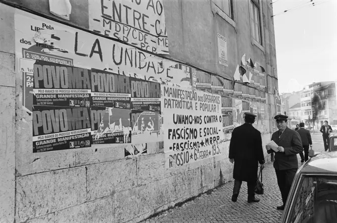 Anefo photo collection. Portugal, politics, street images etc.; Leans and posters in rays of Lisbon. 11 February 1975. Lisbon, Portugal