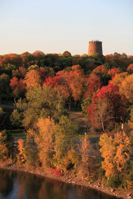 Canada, Quebec, Montreal, Ste-HŽlne Island,  autumn foliage, Tower,