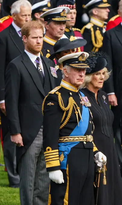 LONDON - SEPTEMBER 19: King Charles III, Camilla, Queen Consort, Prince Harry, Duke of Sussex, Meghan, Duchess of Sussex, at he State Funeral of Queen Elizabeth II on September 19, 2022.  Photo: David Levenson/Alamy