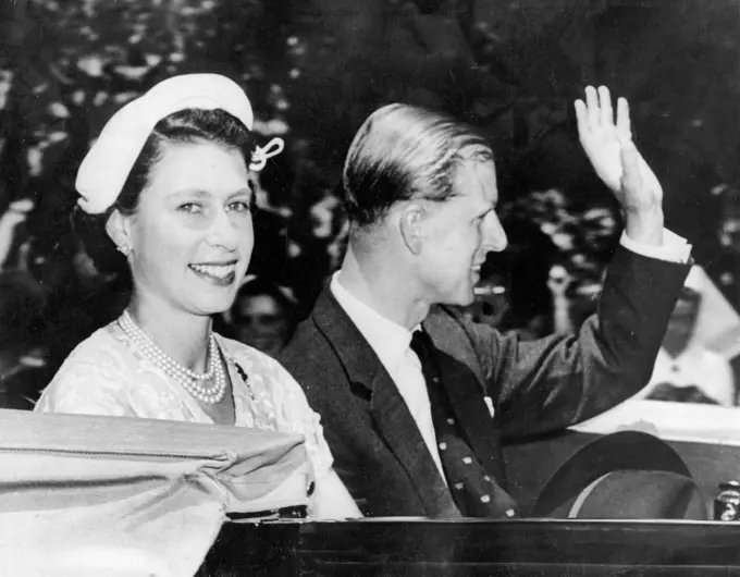 Queen Elizabeth II and Prince Philip visit Sydney