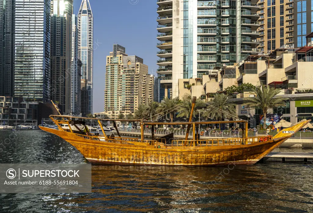 dubai,holzboot,dubai marina,boot,boote,holzboote ** dubai,wooden boat,dubai marina,dubais,wooden boats,dubai marinas gfk-qg5