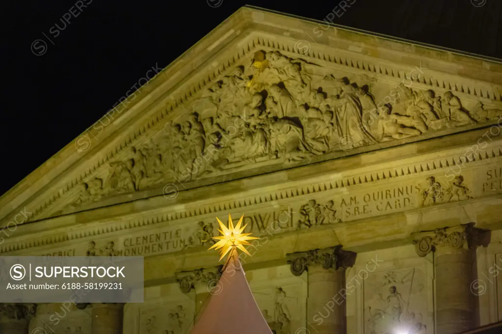 Christmas market Christmas market, Humboldt Forum, Berlin, Federal Republic of Germany Copyright: xZoonar.com/Tolox 21482631