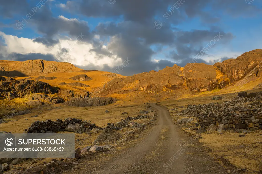 Road in Peru Scenic road in the Cordillera mountains in Peru. Travel background. Copyright: xZoonar.com/GalynaxAndrushkox 20912012