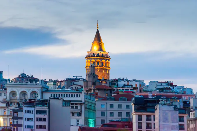 Galata tower at night in Istanbul Galata tower at night in Istanbul. Istanbul night city Copyright: xZoonar.com/PavloxVakhrushevx 21746449