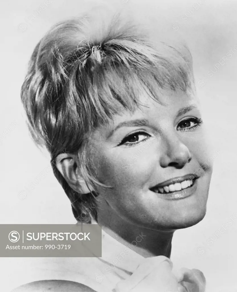 Petula Clark Singer